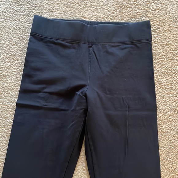 Black leggings - Picture 2 of 3